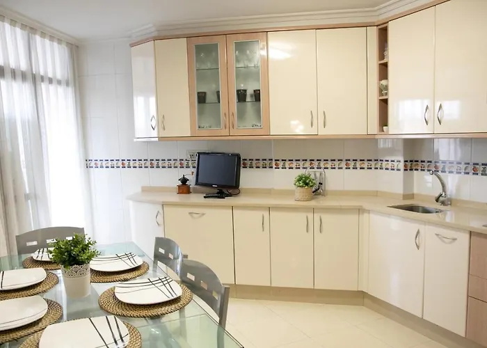 Galihost - Precioso Apartamento Con Parking En Vilagarcia