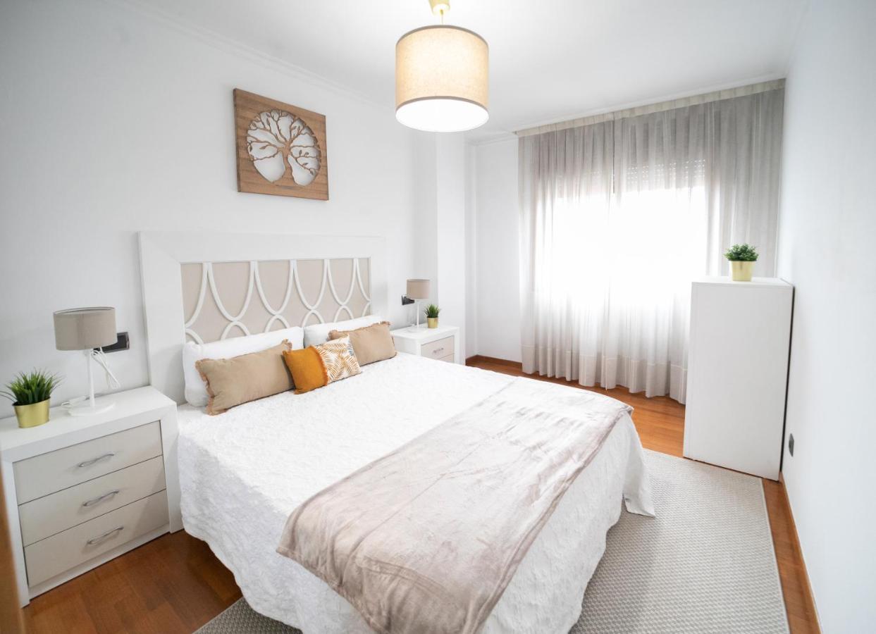 Galihost - Precioso Con Parking En Vilagarcia